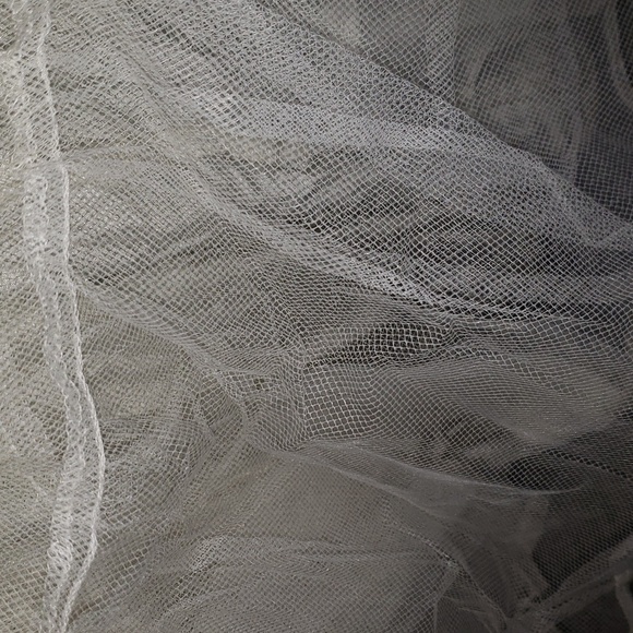 Gunne Sax One Shoulder Special Occassion Formal White Silver Lace Dress 5 - Picture 8 of 11